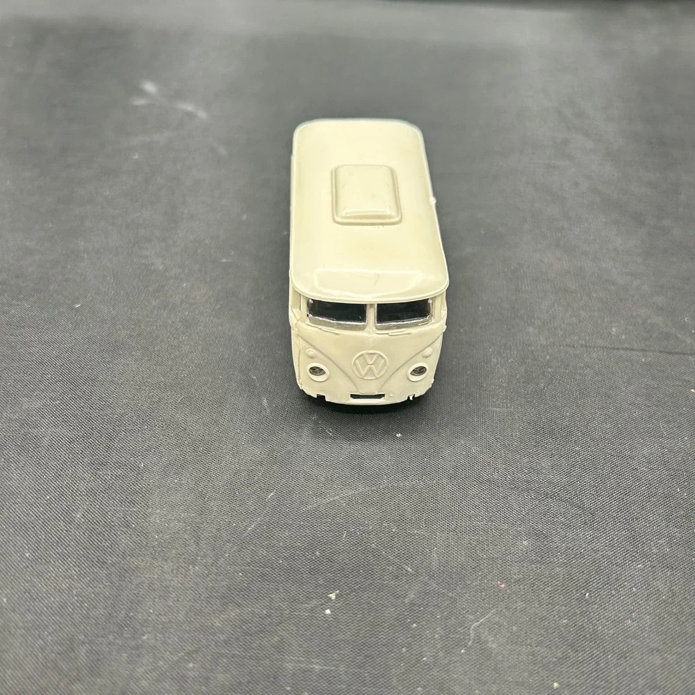 Lindberg Mini Lindy Volkswagen No 7 Bus Cream Split Window Model Toy Plastic
